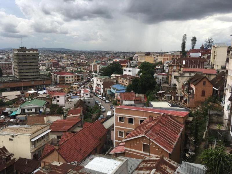 Midi Minuit Antananarivo Exterior foto